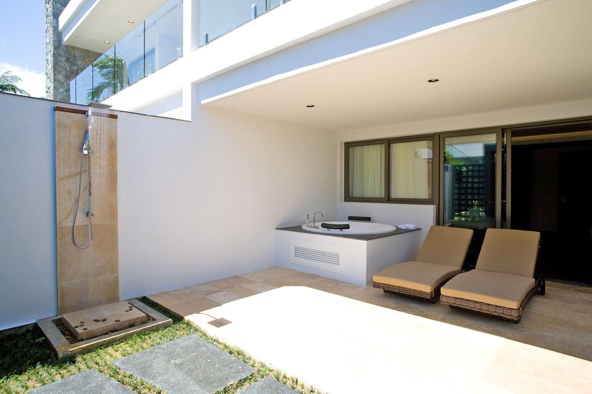 The Nchantra Pool Phuket Koh Sirey