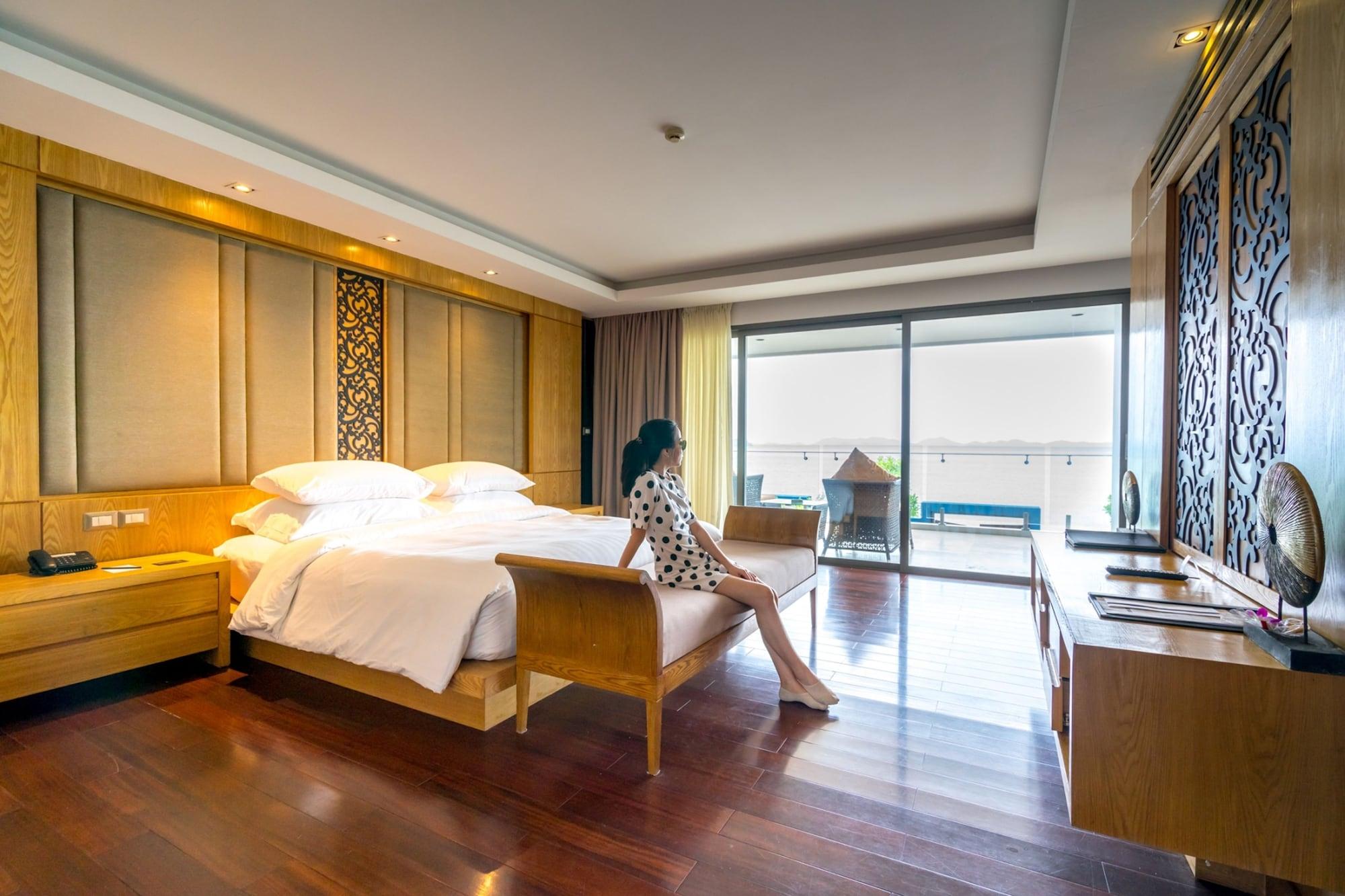 Resort The Nchantra Pool Phuket