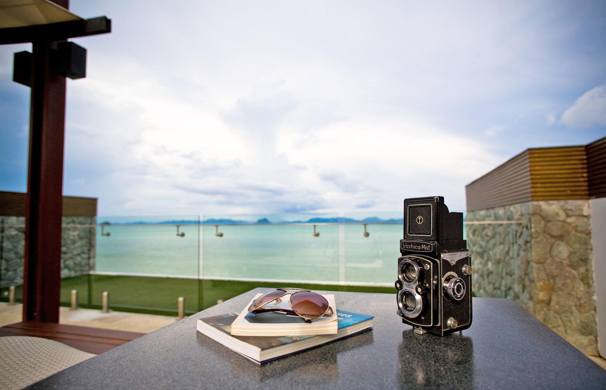 Resort The Nchantra Pool Phuket