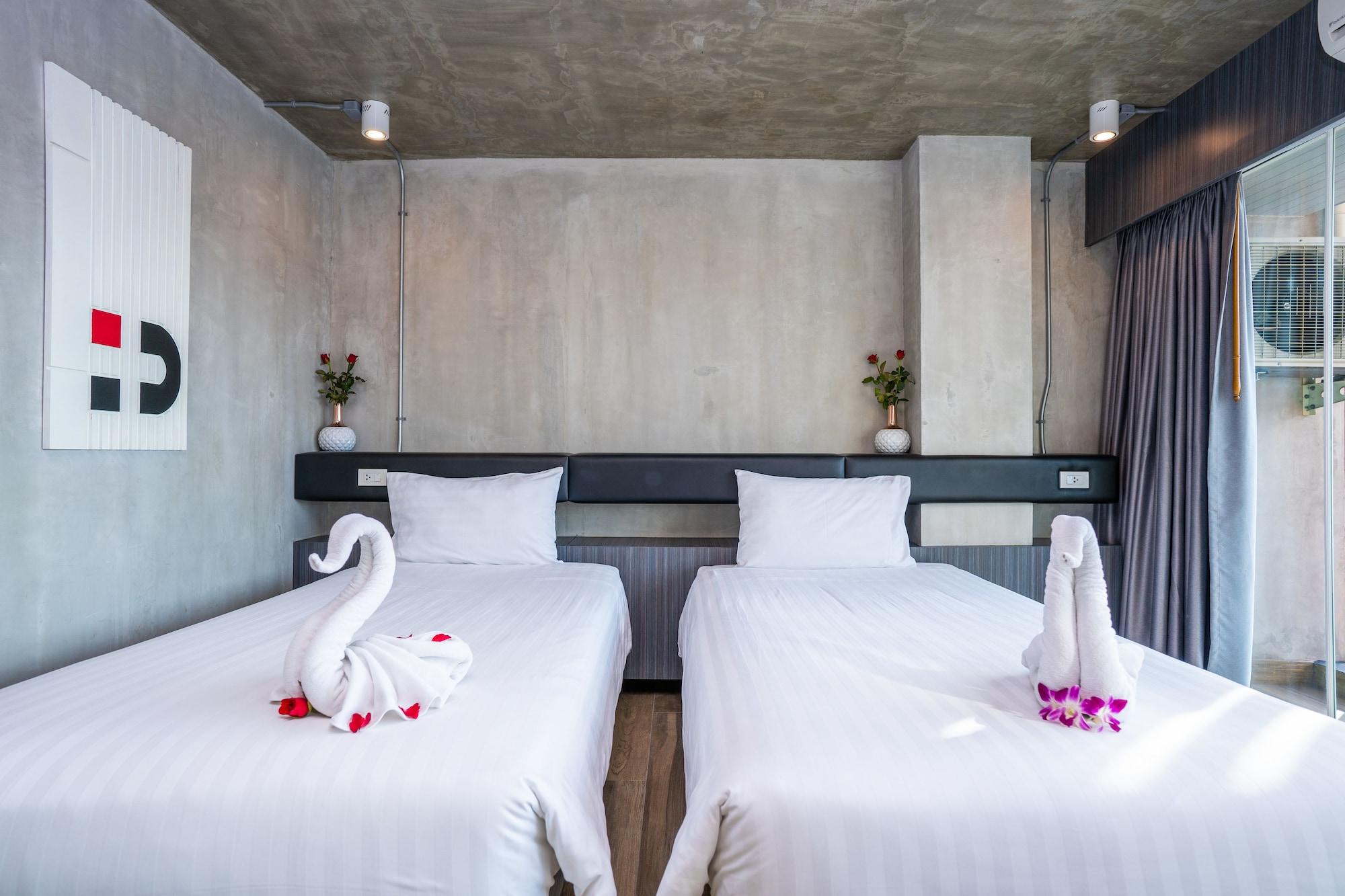 Hotel Dsure Phuket 4*