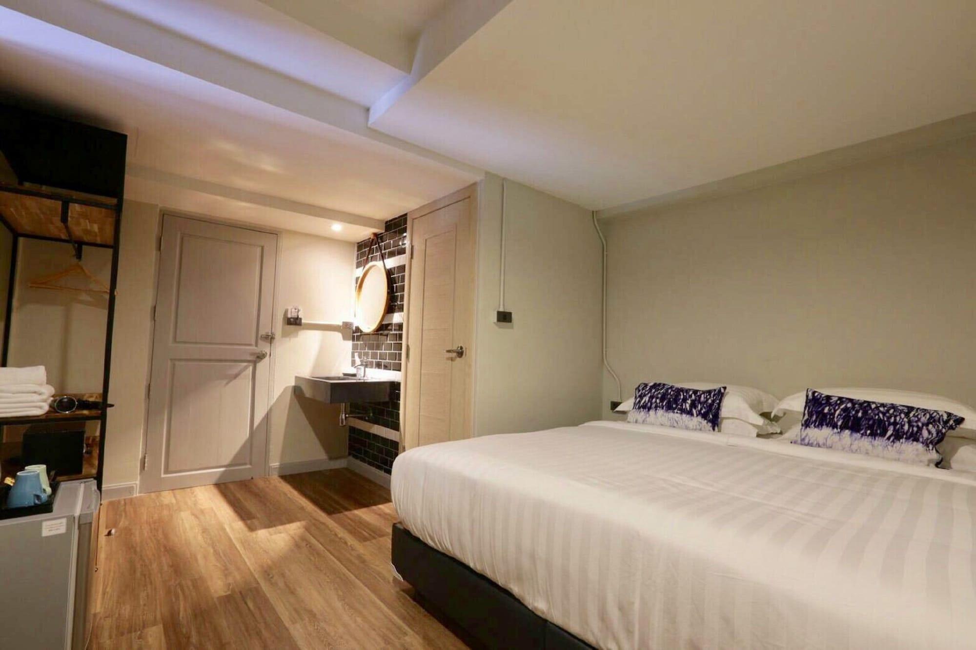 Oyo 300 Karnvela Hotel