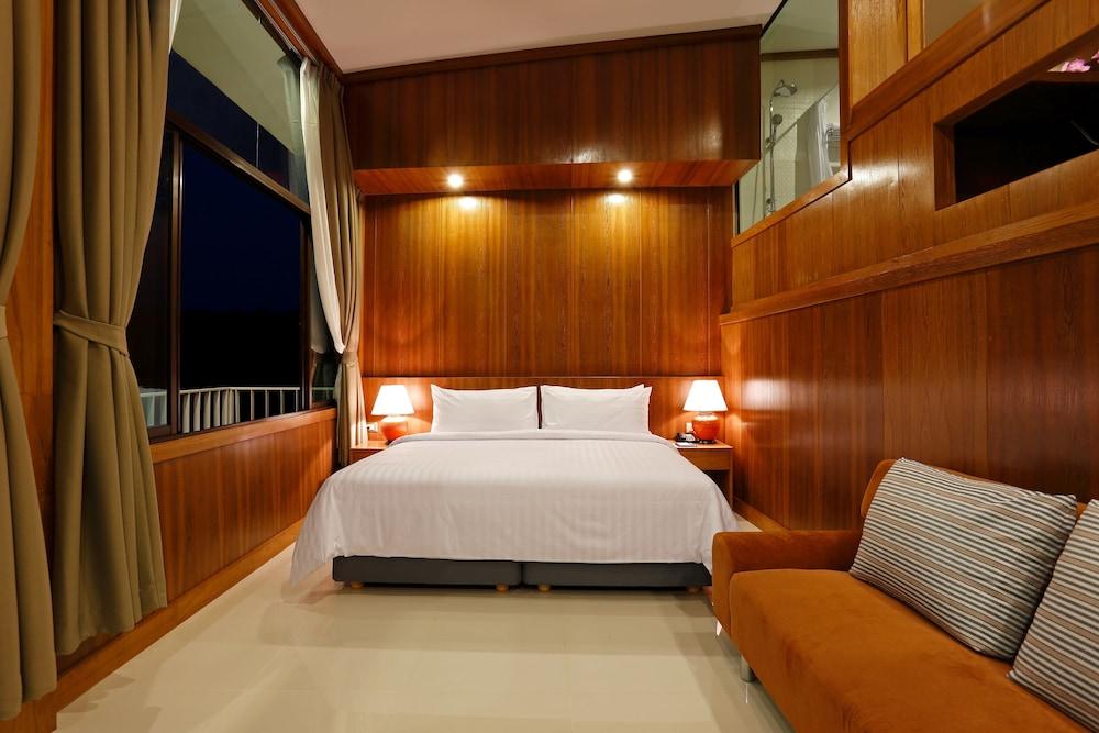 Chabana Bang-tao Phuket- Sha Extra