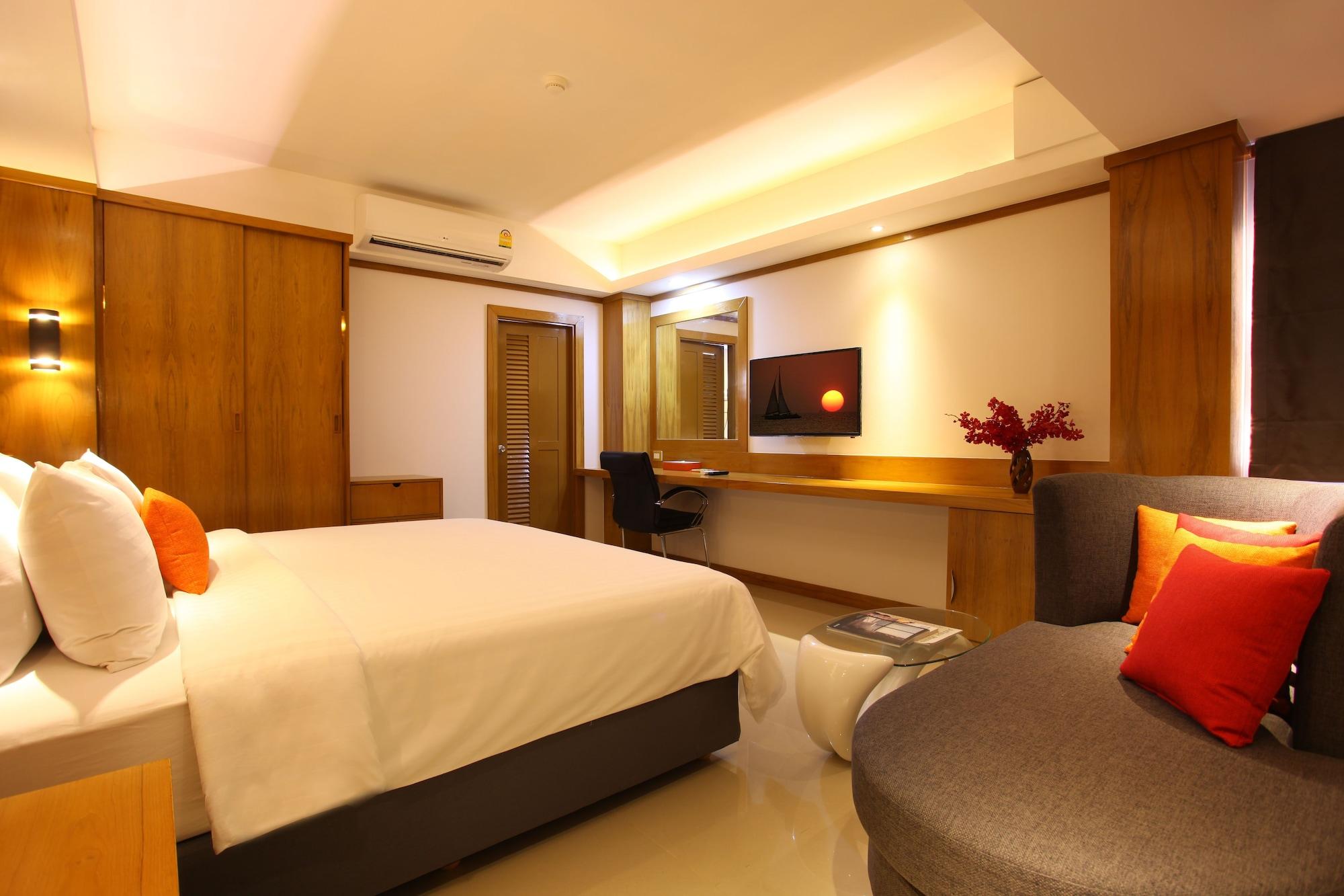 Hotel Chabana Kamala Beach