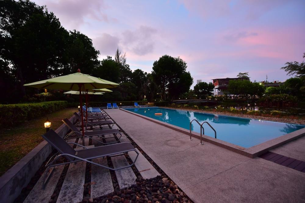 Resort The Touch Naiyang & Fitness 3*
