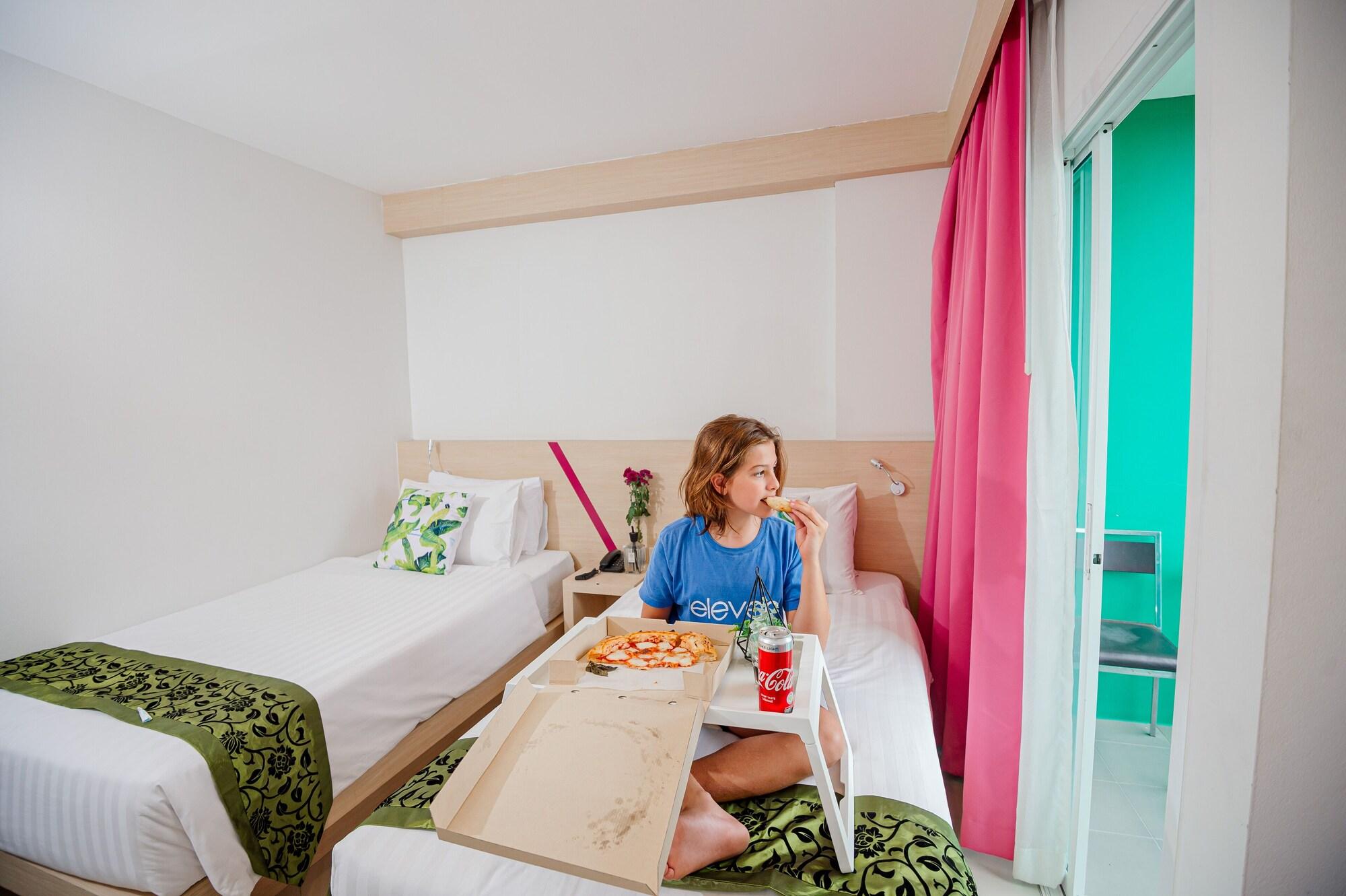 Sun Sea Sand Patong 3*