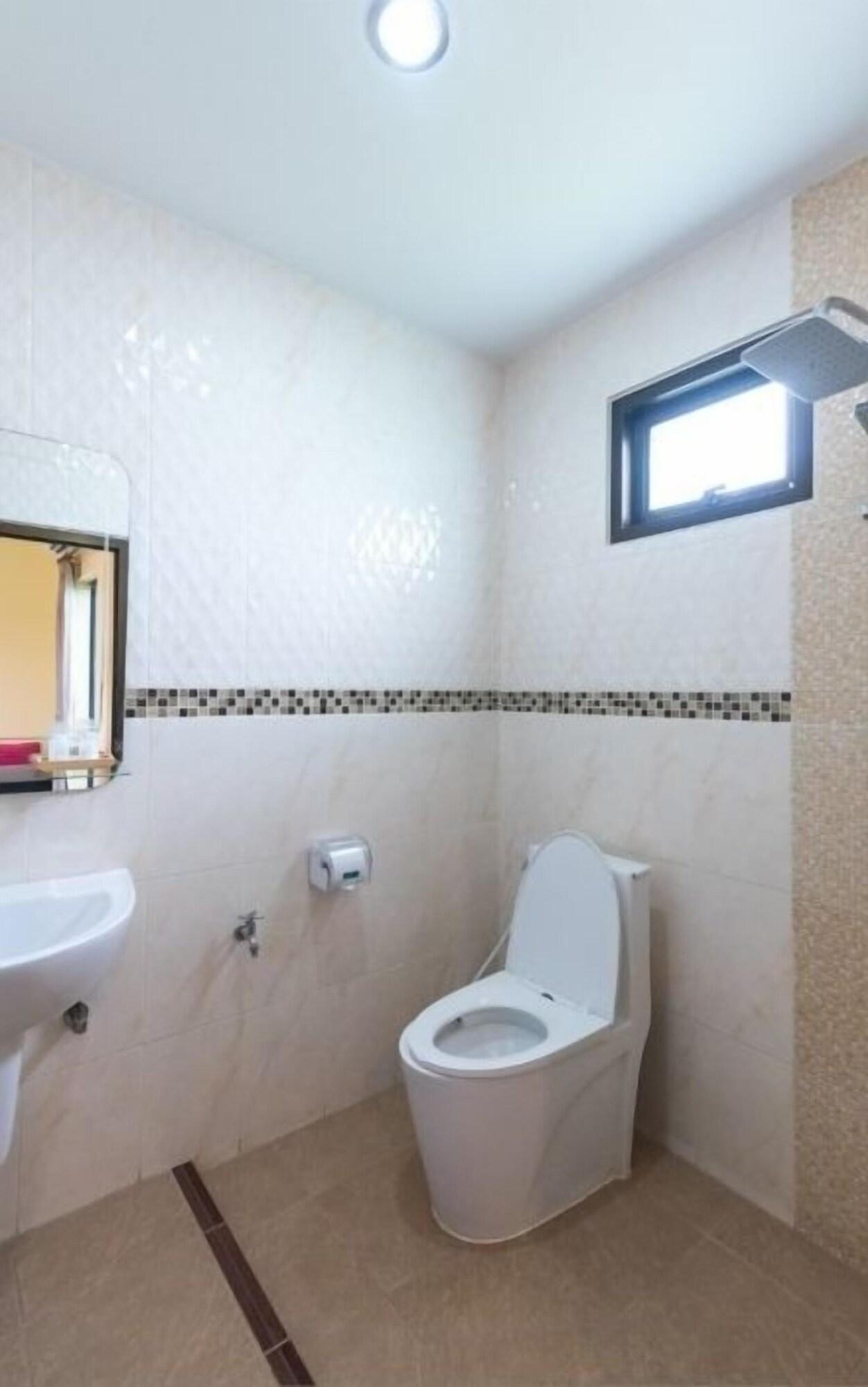 T.y. Airport Apartment