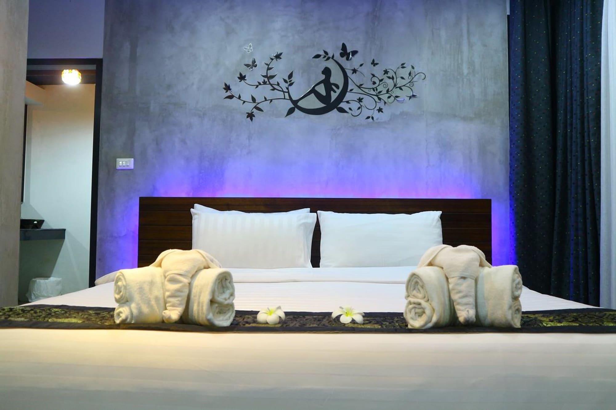 Baan Norkna Bangtao Guest house