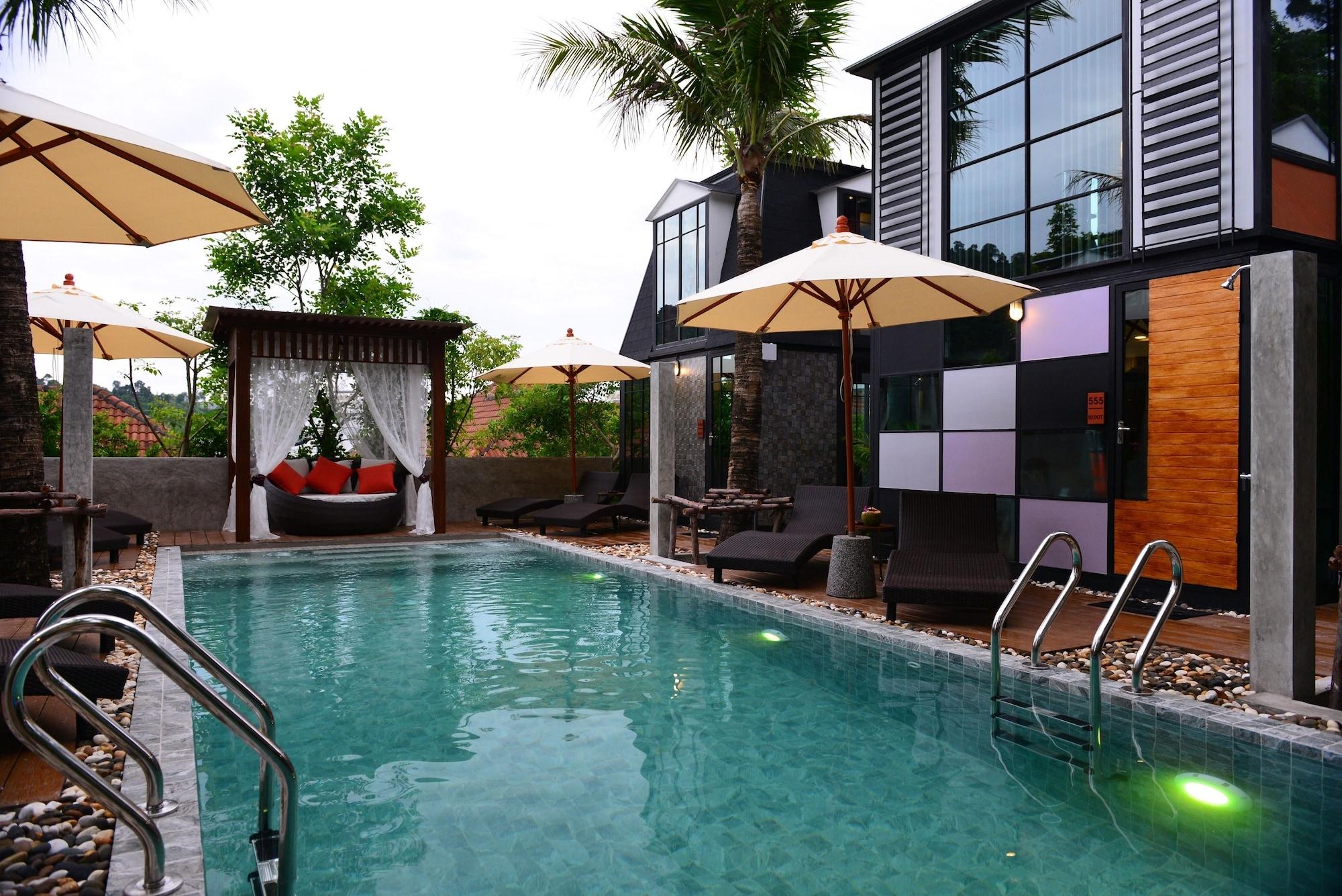 Bukit Pool - Sha Extra * Patong