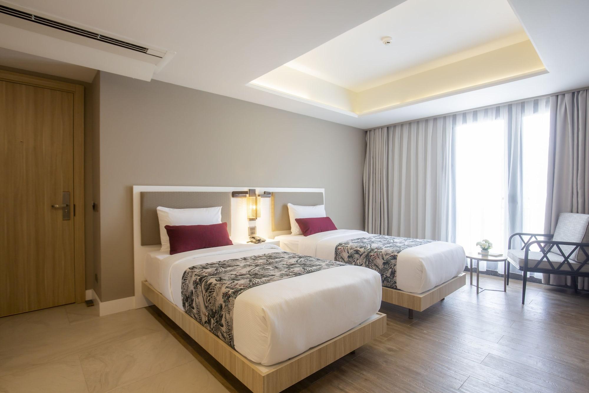 Hotel Woovo Phuket - Sha Extra