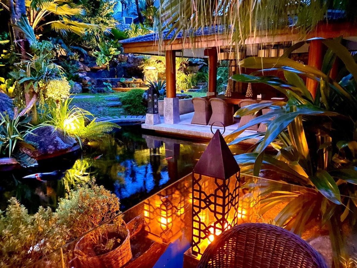 On The Rocks, 4 Bedrooms, Phuket Villa Surin Beach (Phuket)