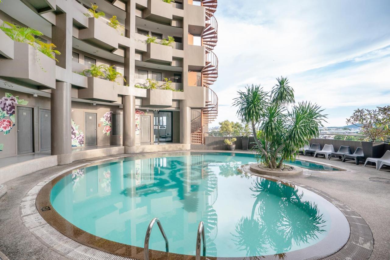 I Pavilion 4*