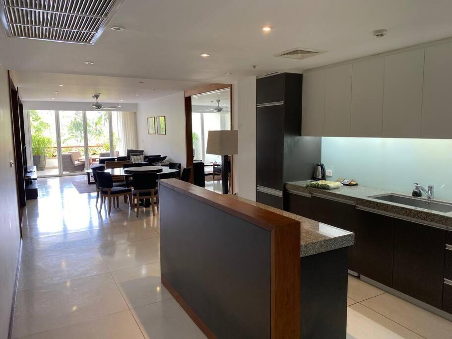 Beachfront 2 Bedroom Luxury Chava