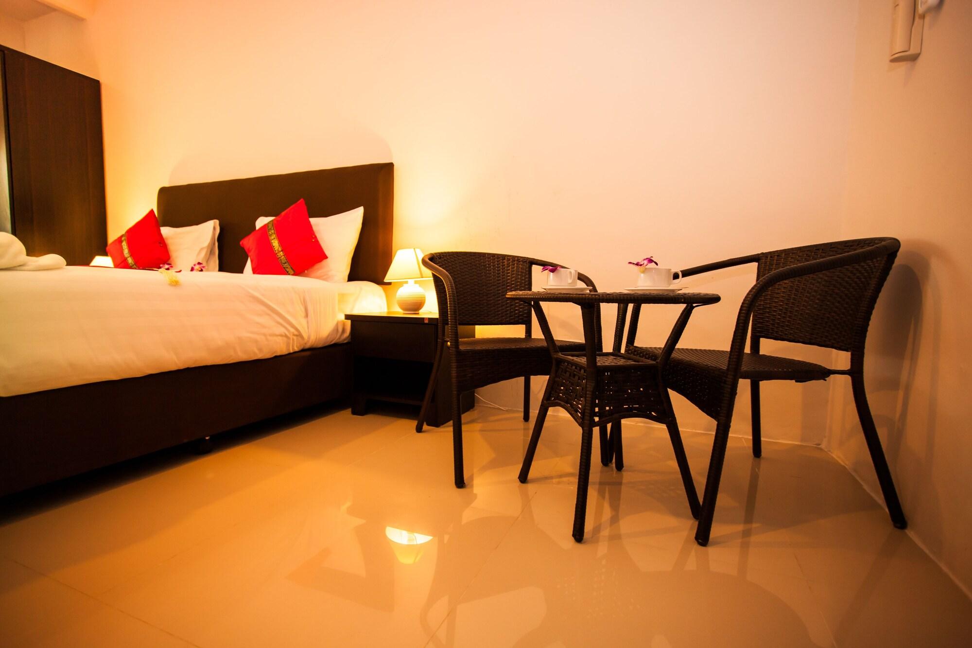 Only Blue Aparthotel