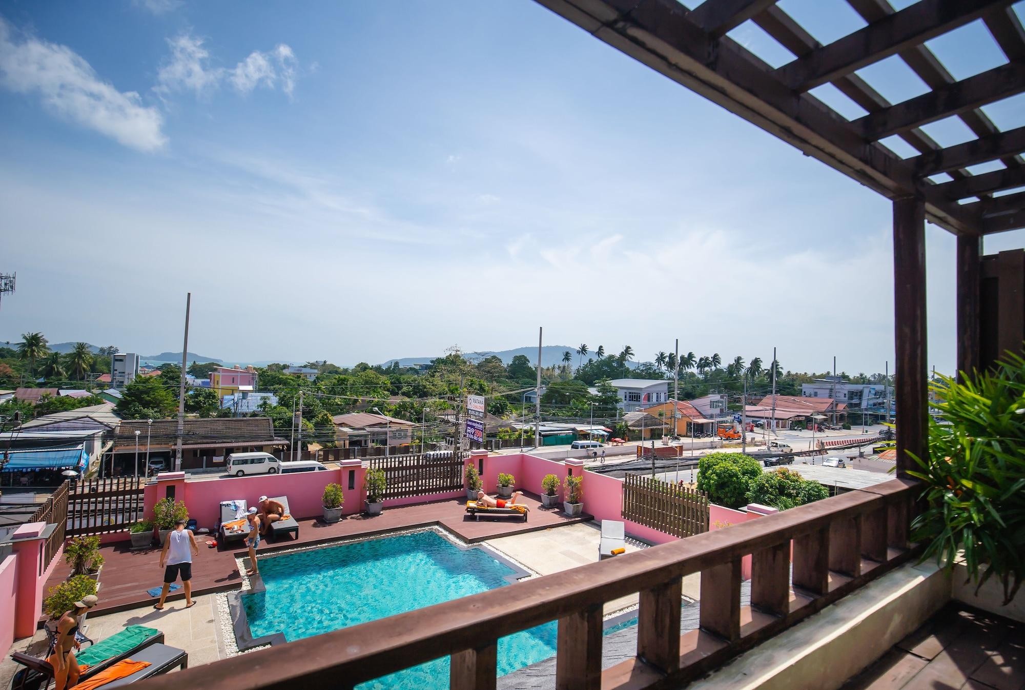 Ratana Chalong Aparthotel Rawai