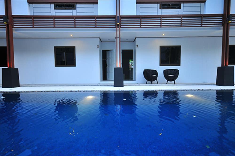 Surintra Boutique 3*