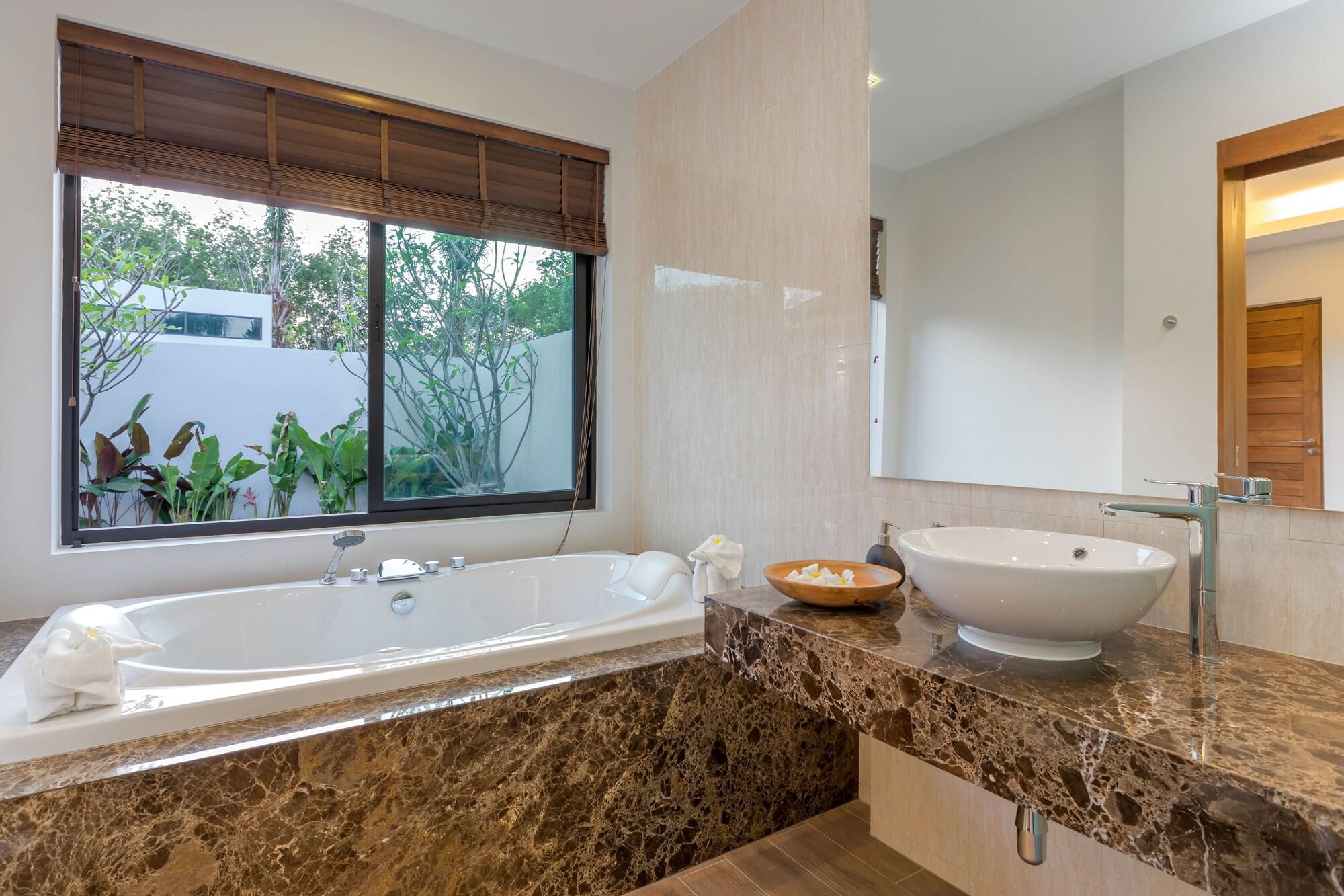 La Phuket Pool Villa *