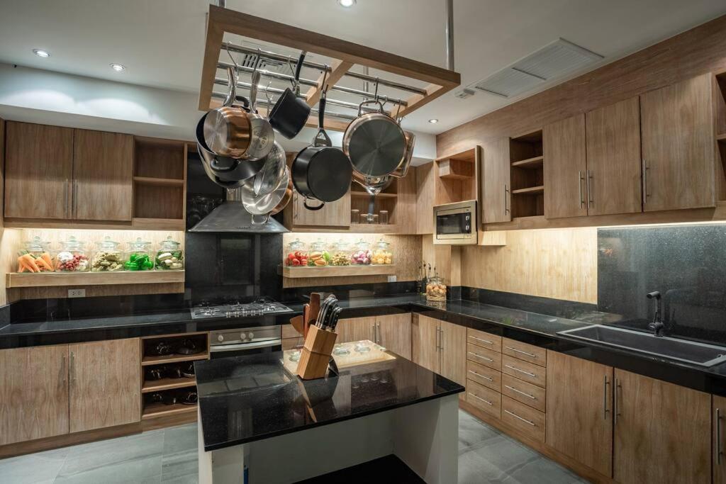 Villa In The Park, Whole House's Suitable For Family's Vacation