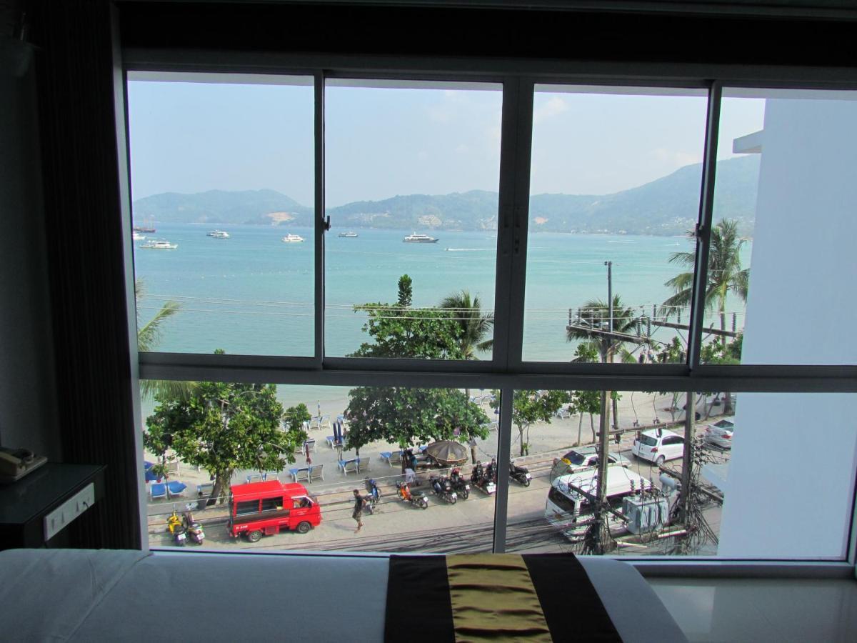 The Front And Hotel 3*