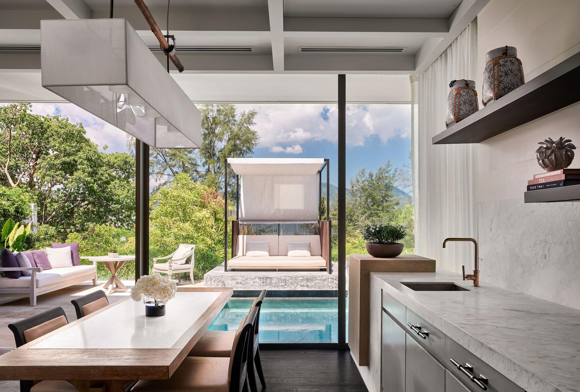 Rosewood Phuket Resort 5*