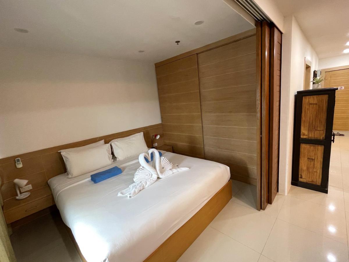 Tower By Lofty Apartment *