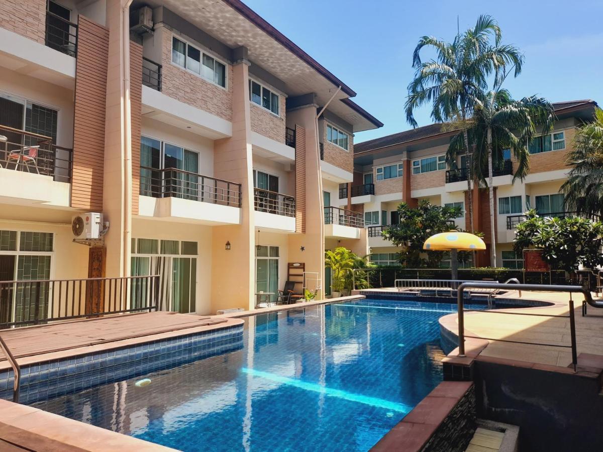Thalassa Pool * Kata Beach (Phuket)