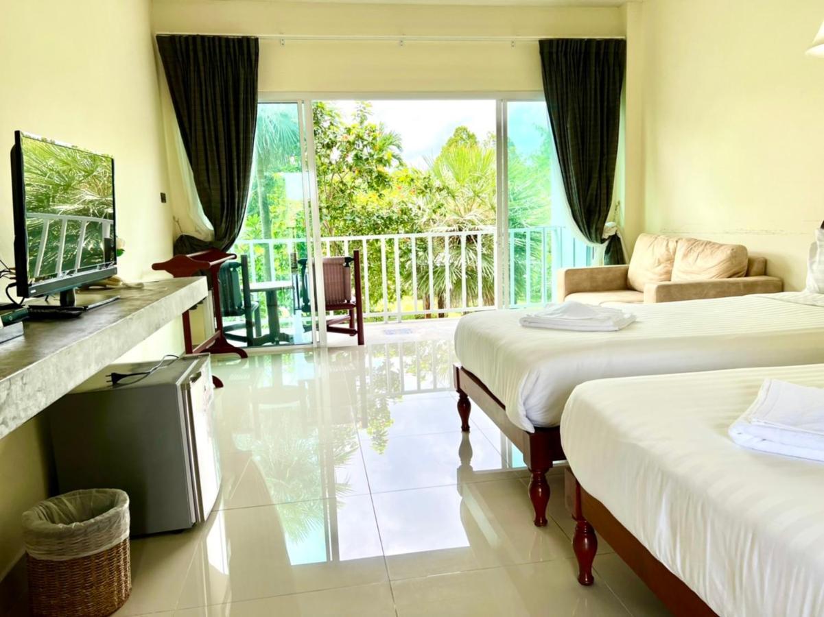 Hotel Bora Bora Phuket Chalong