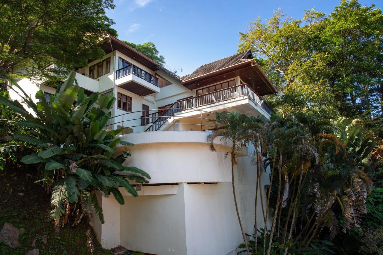 Heavenly 8 Villa