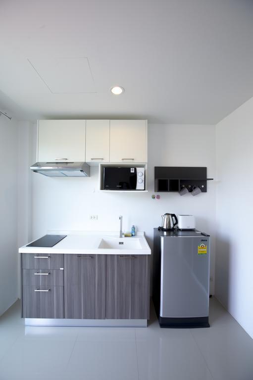 Number 4 Apartment *