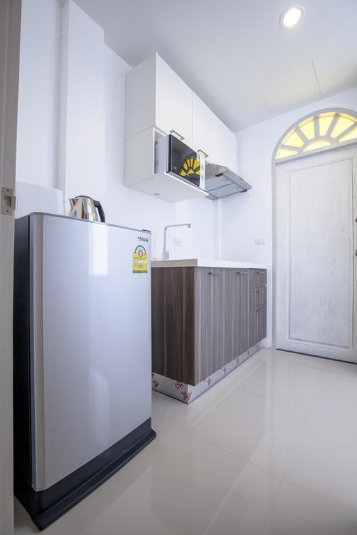 Number 4 Apartment