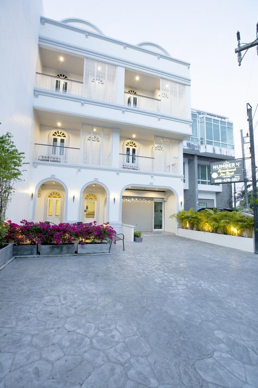 Number 4 Apartment Nai Harn