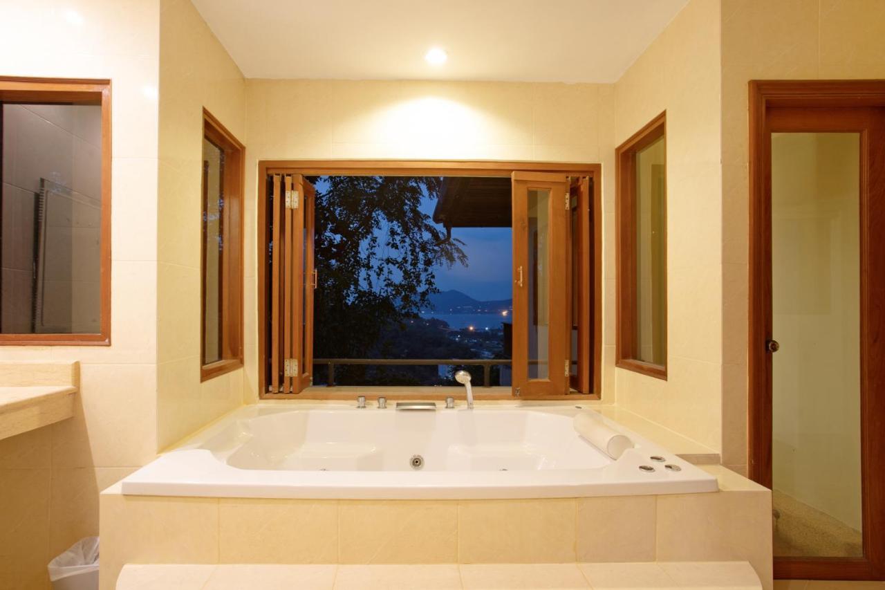 Heavenly 8 Villa Patong
