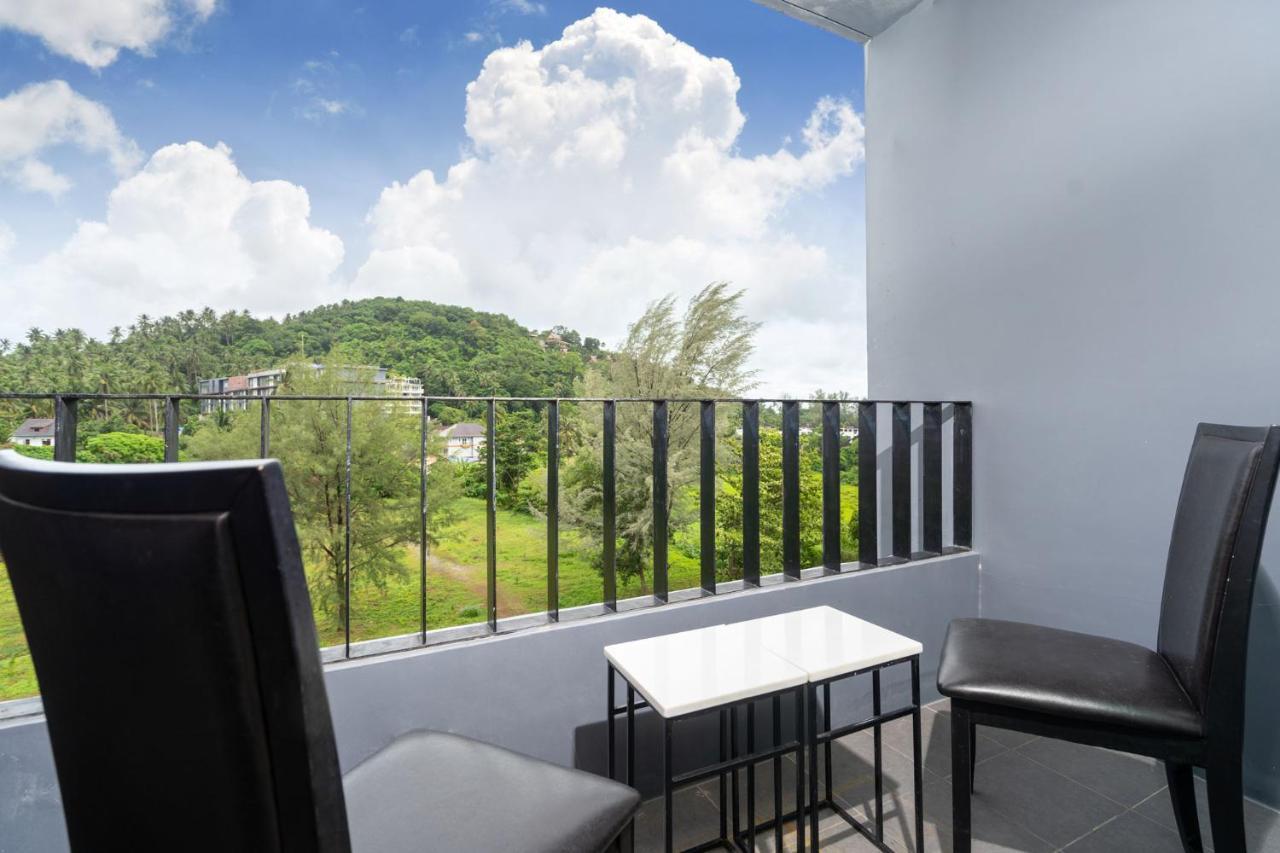 Tropical Living Surin Phuket Ban Lum Fuang