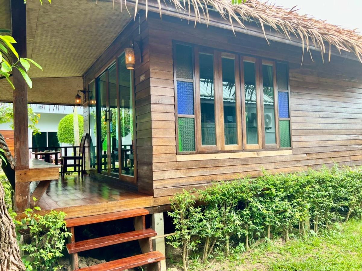 Bora Bora Phuket Hotel