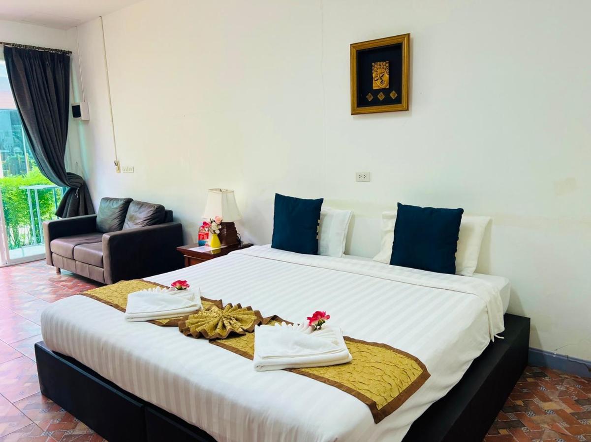 Bora Bora Phuket 4*