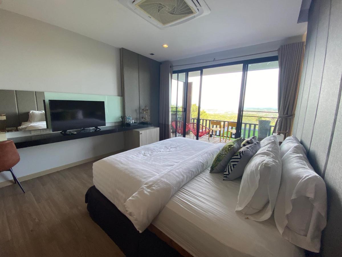 Phuket View Coffee And Hotel