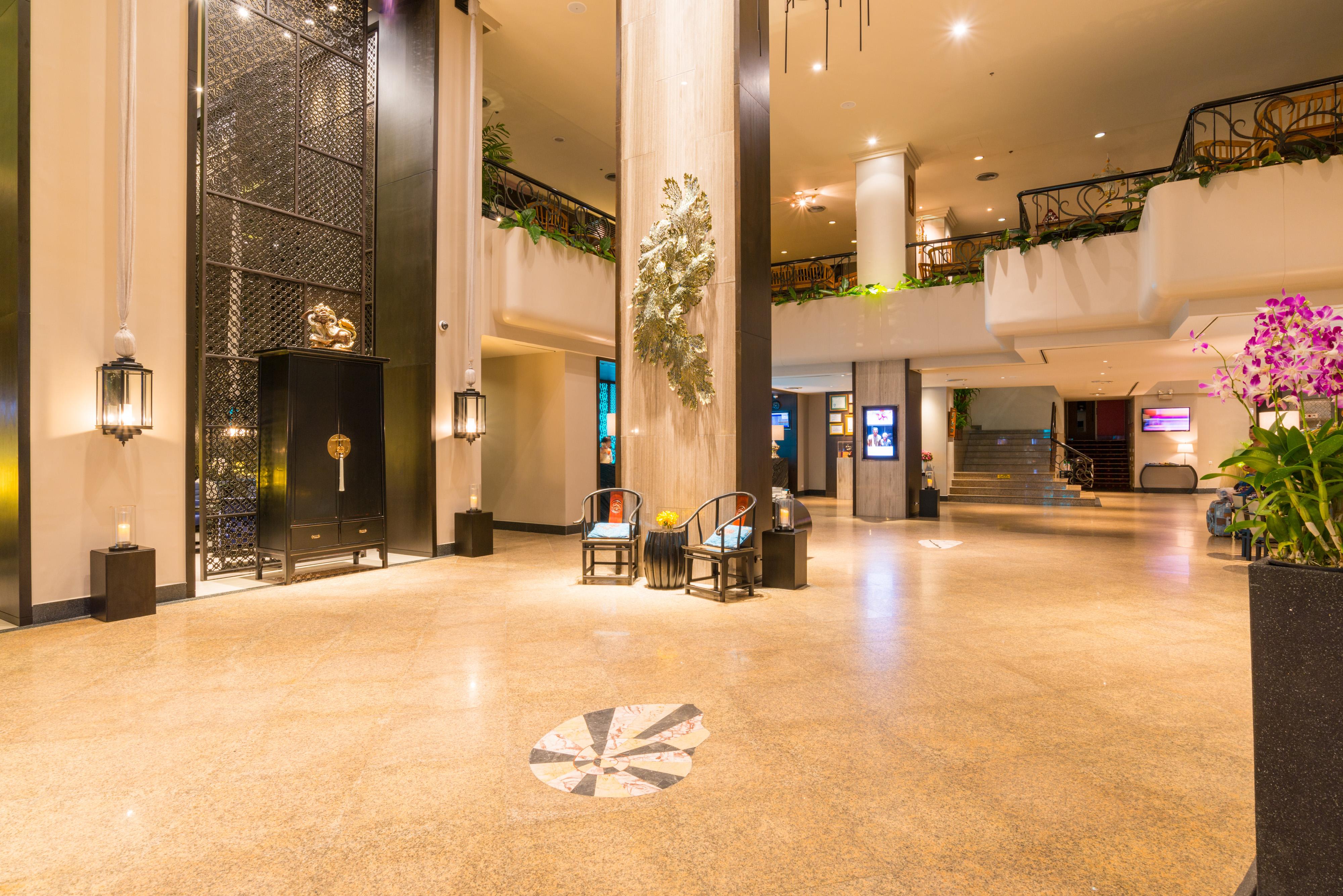The Royal Paradise & - Sha Extra 4* Patong