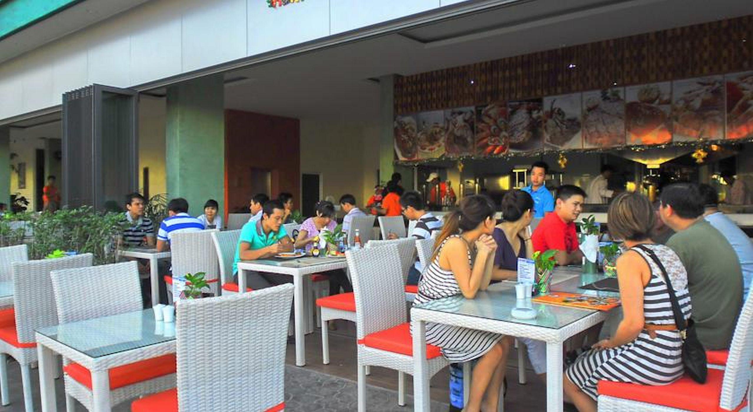 Hotel The Three By Apk