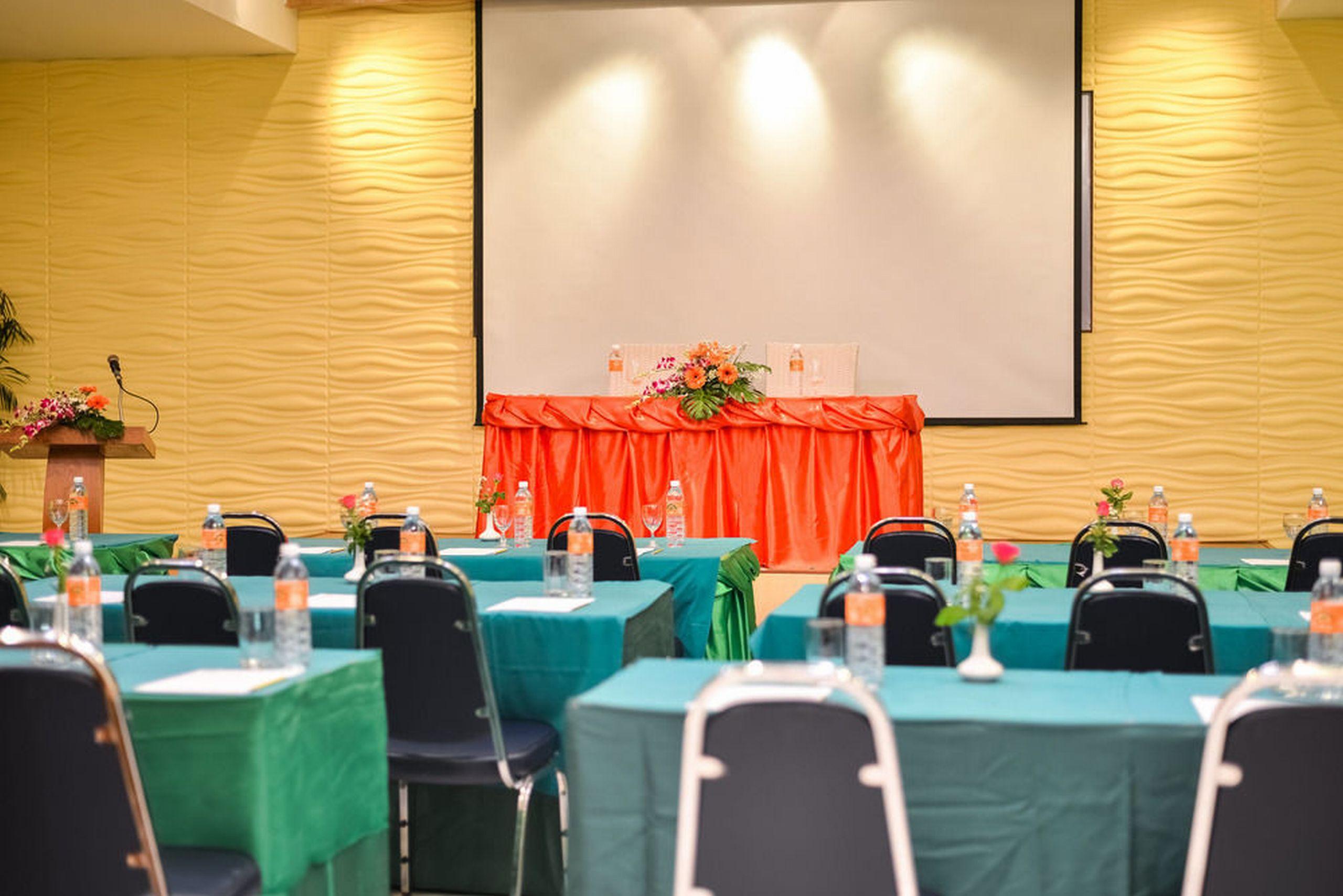 The Three By Apk Hotel 3*