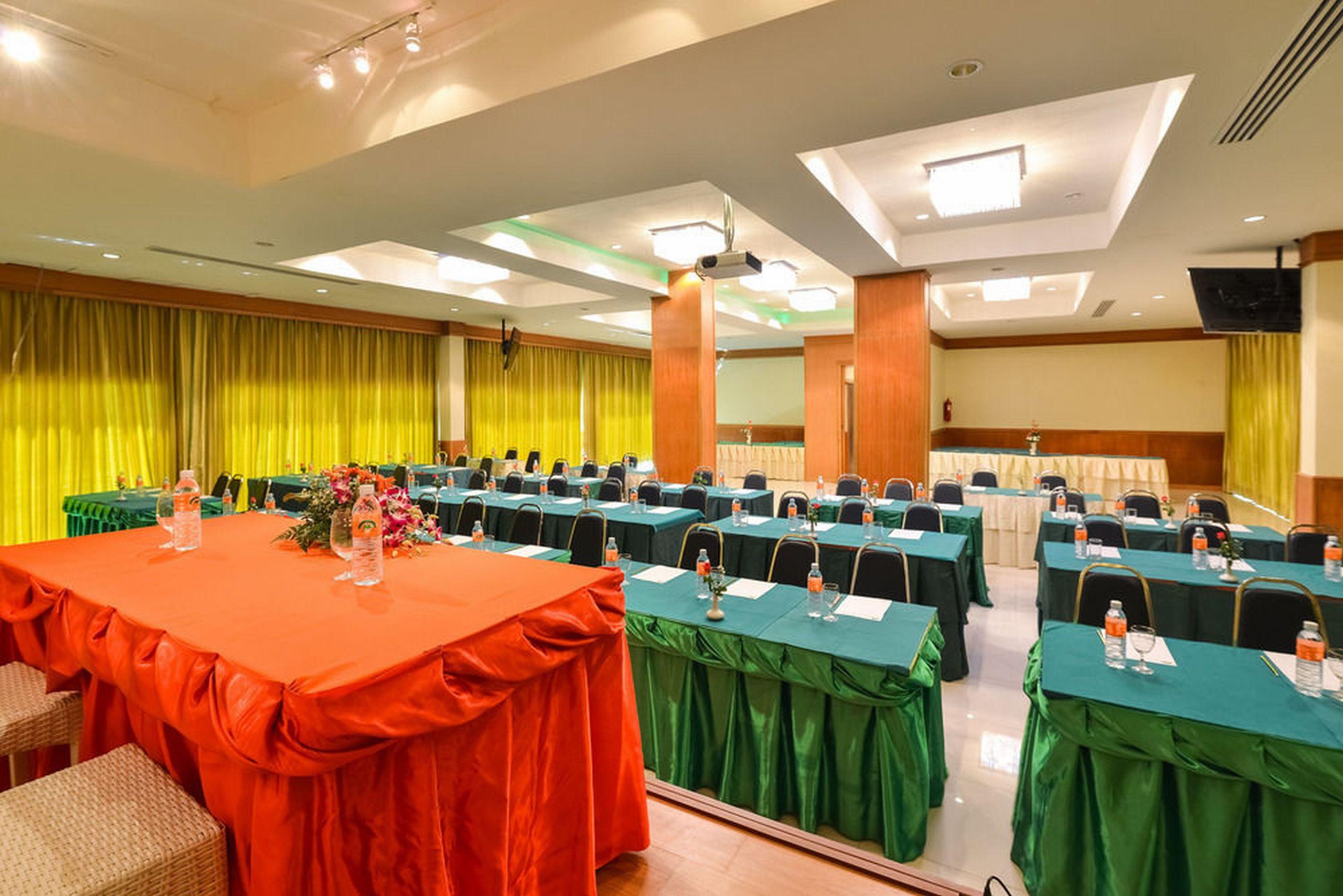 Hotel The Three By Apk 3*