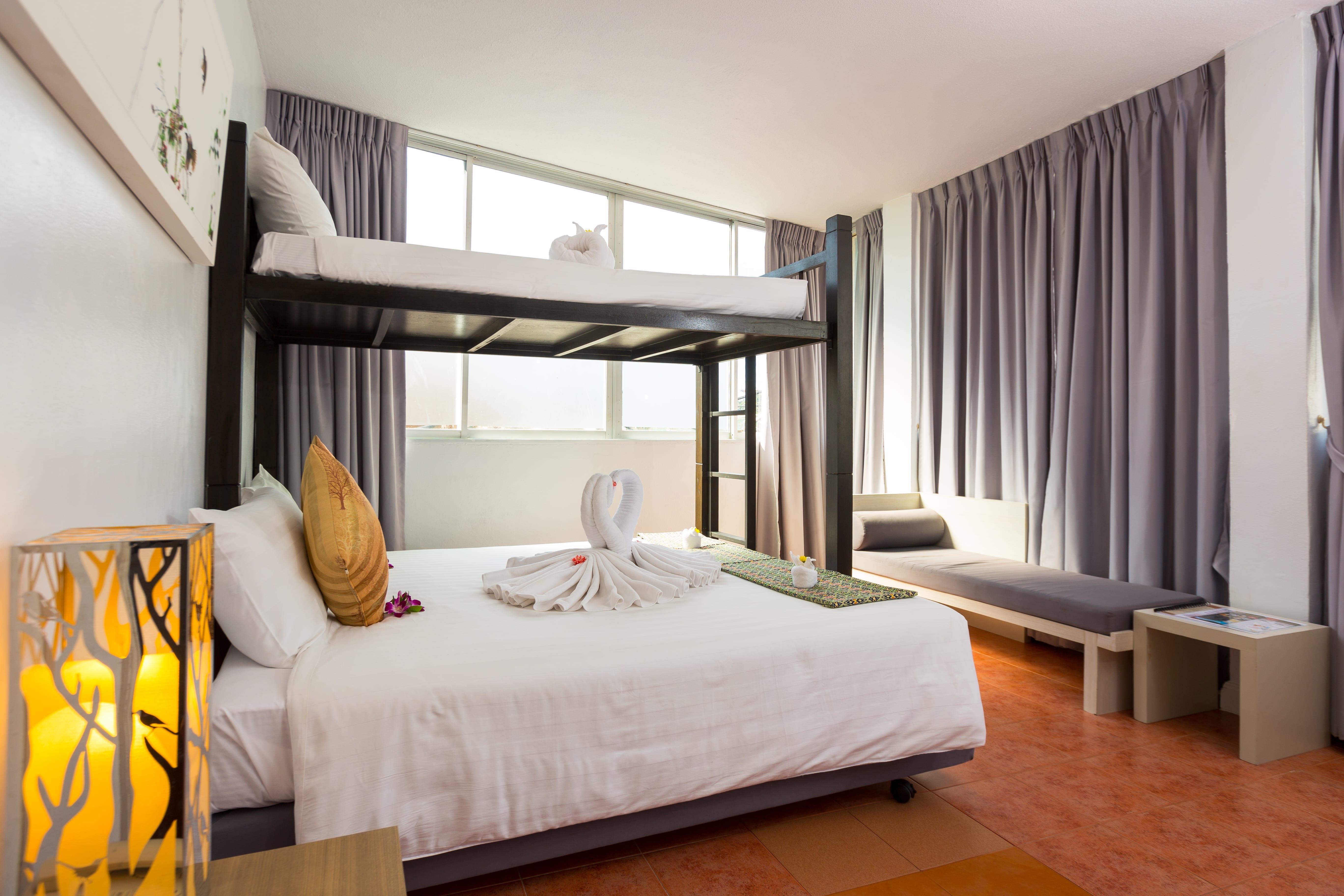 Hotel On Phuket - Sha