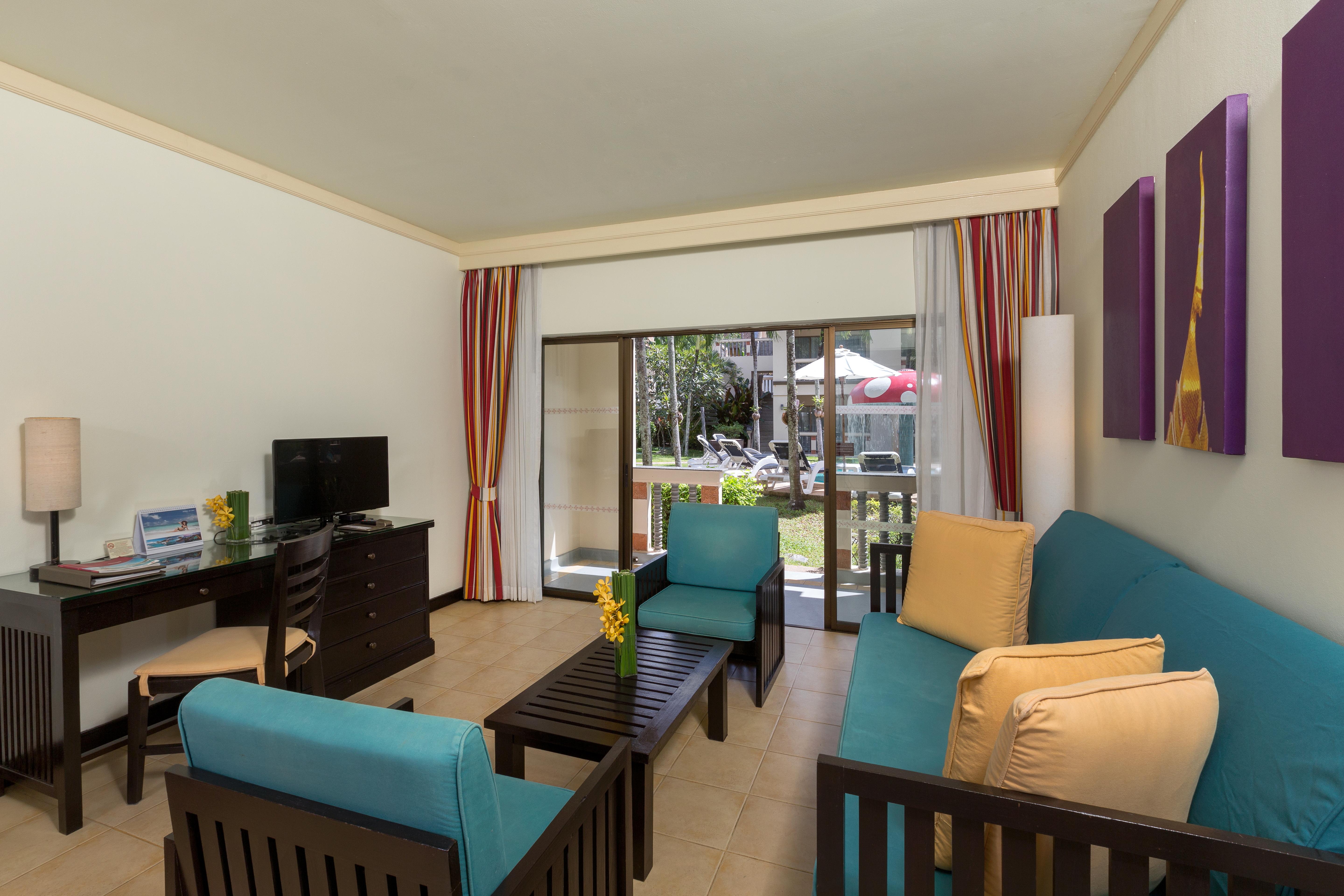 Centara Phuket Hotel 4*