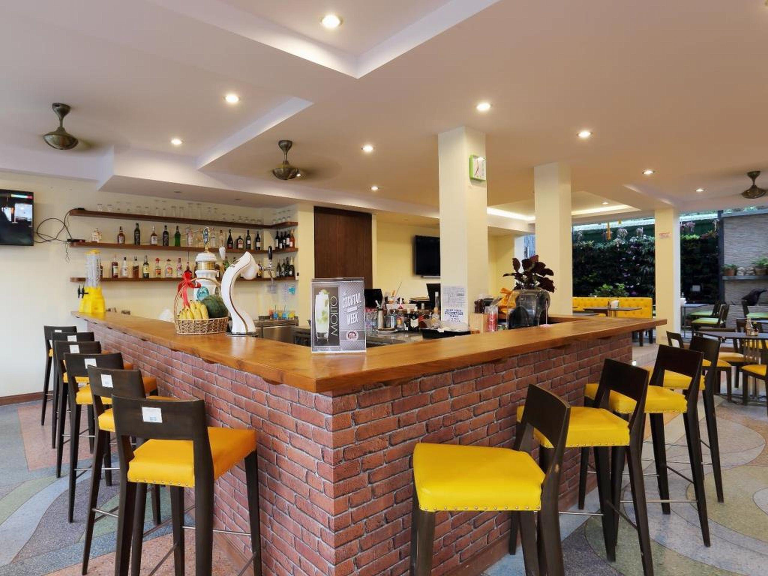 Hotel On Phuket - Sha Karon