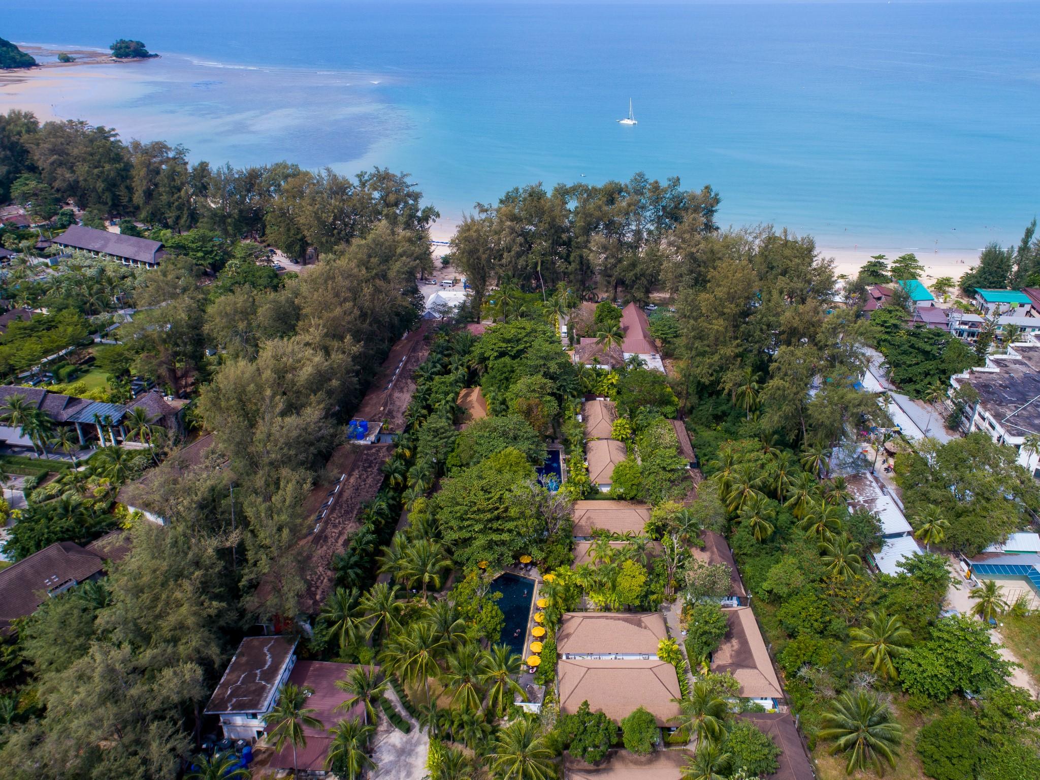 Resort And Nai Yang