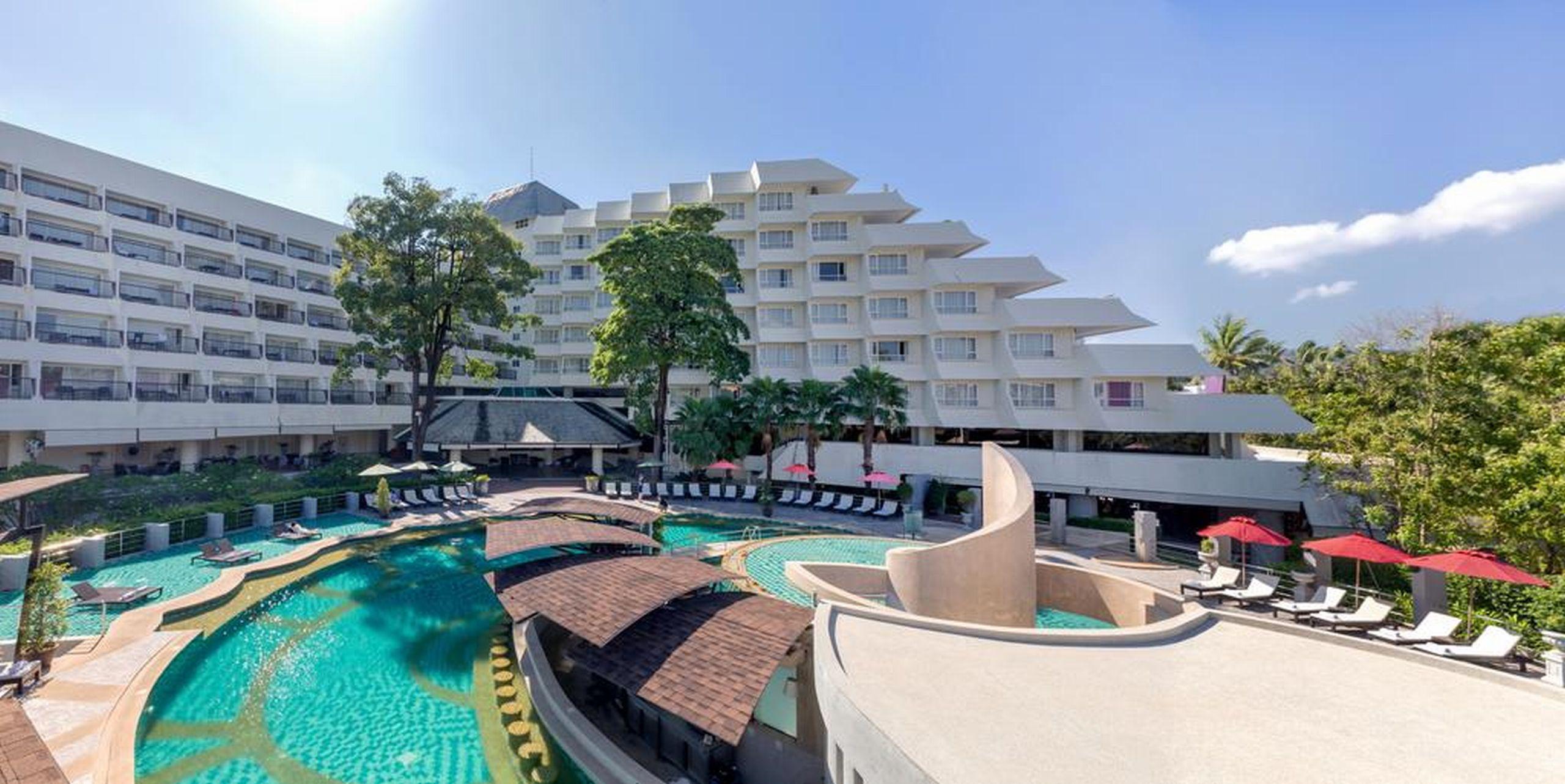 Hotel Andaman Embrace Patong,
