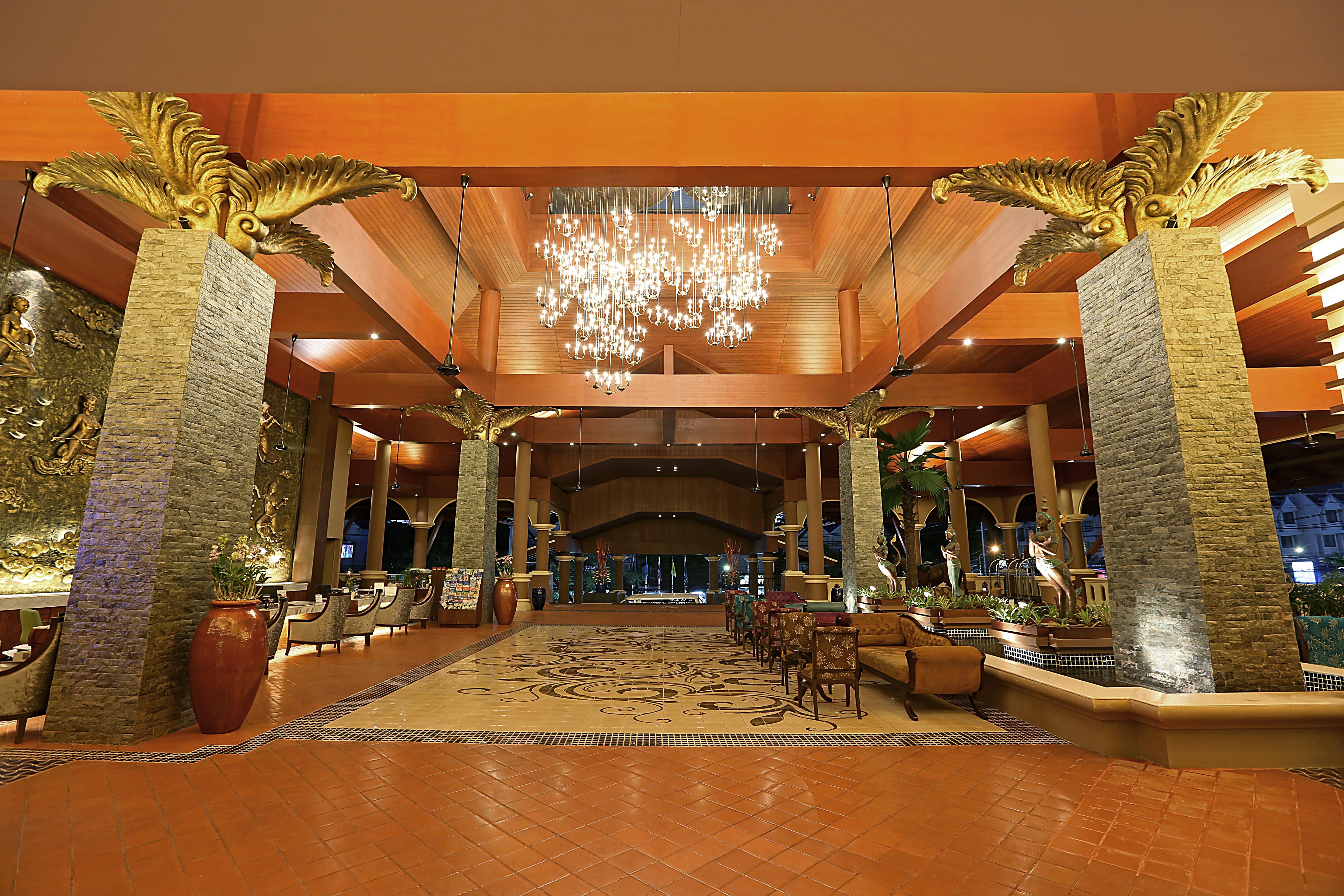 Novotel Phuket Vintage Park Hotel