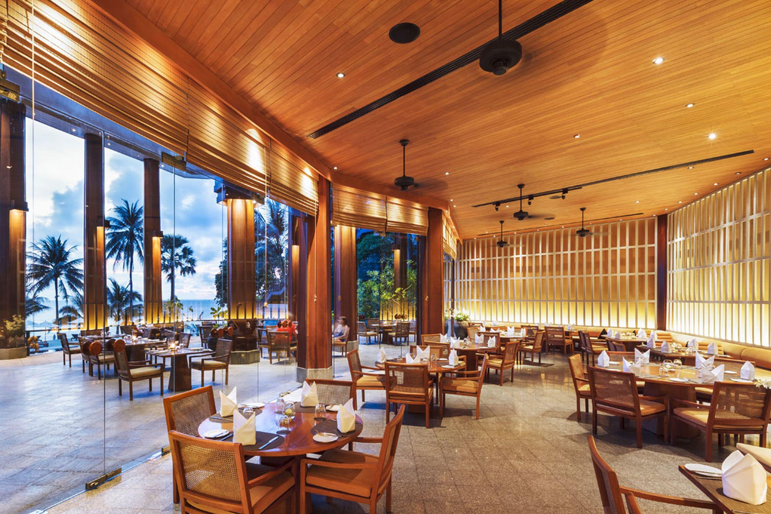 Resort The Phuket 5*