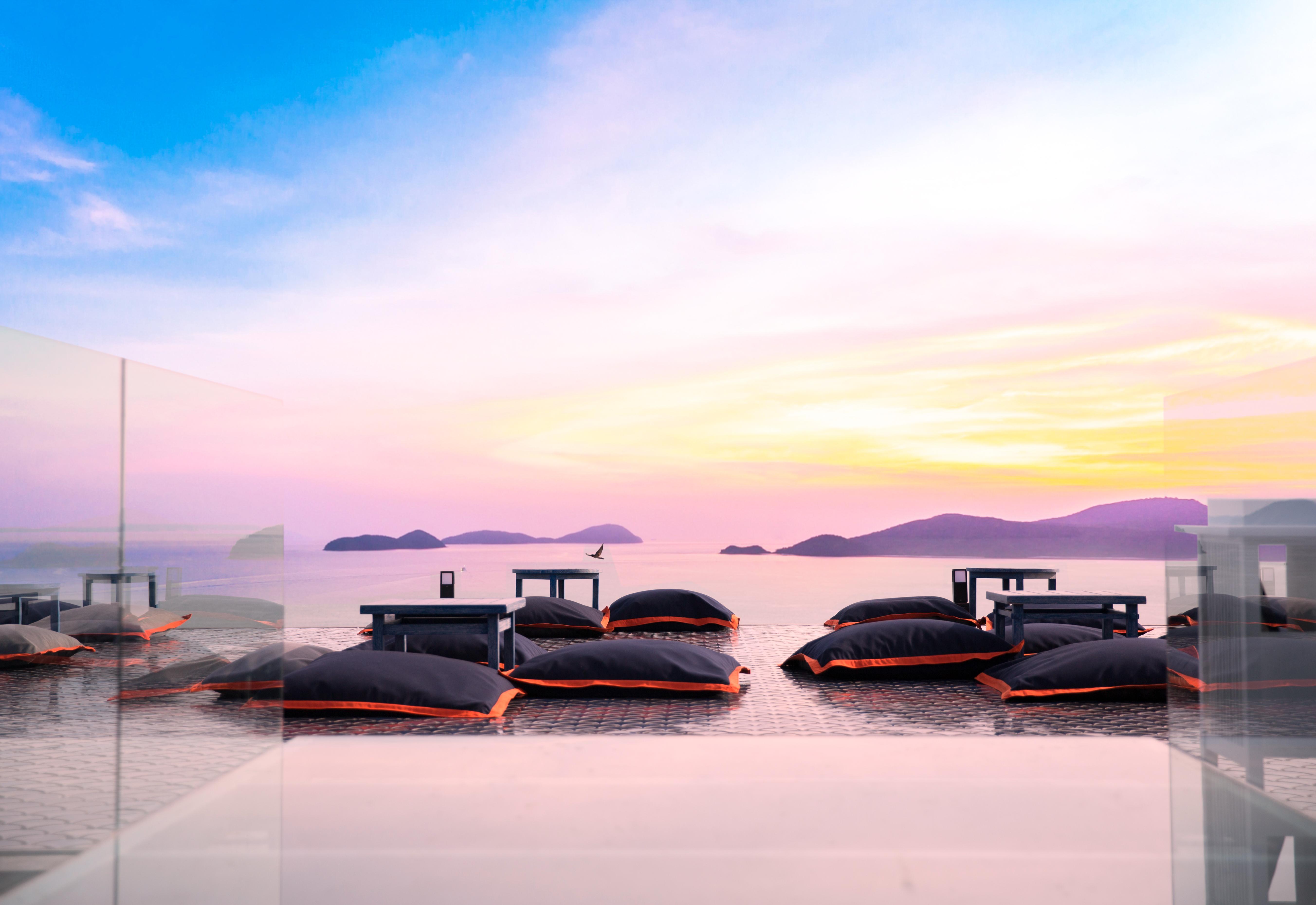Sri Phuket Luxury Pool - Sha 5*