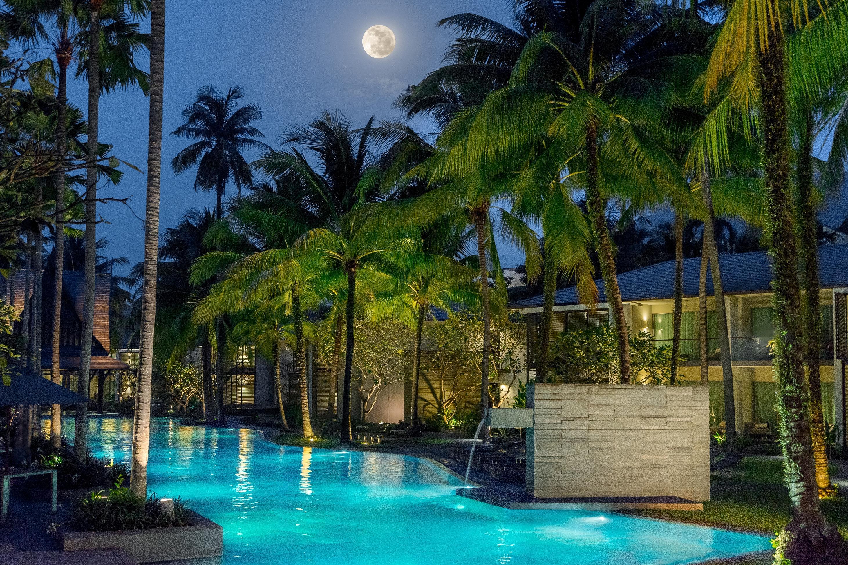Twinpalms Phuket 5*