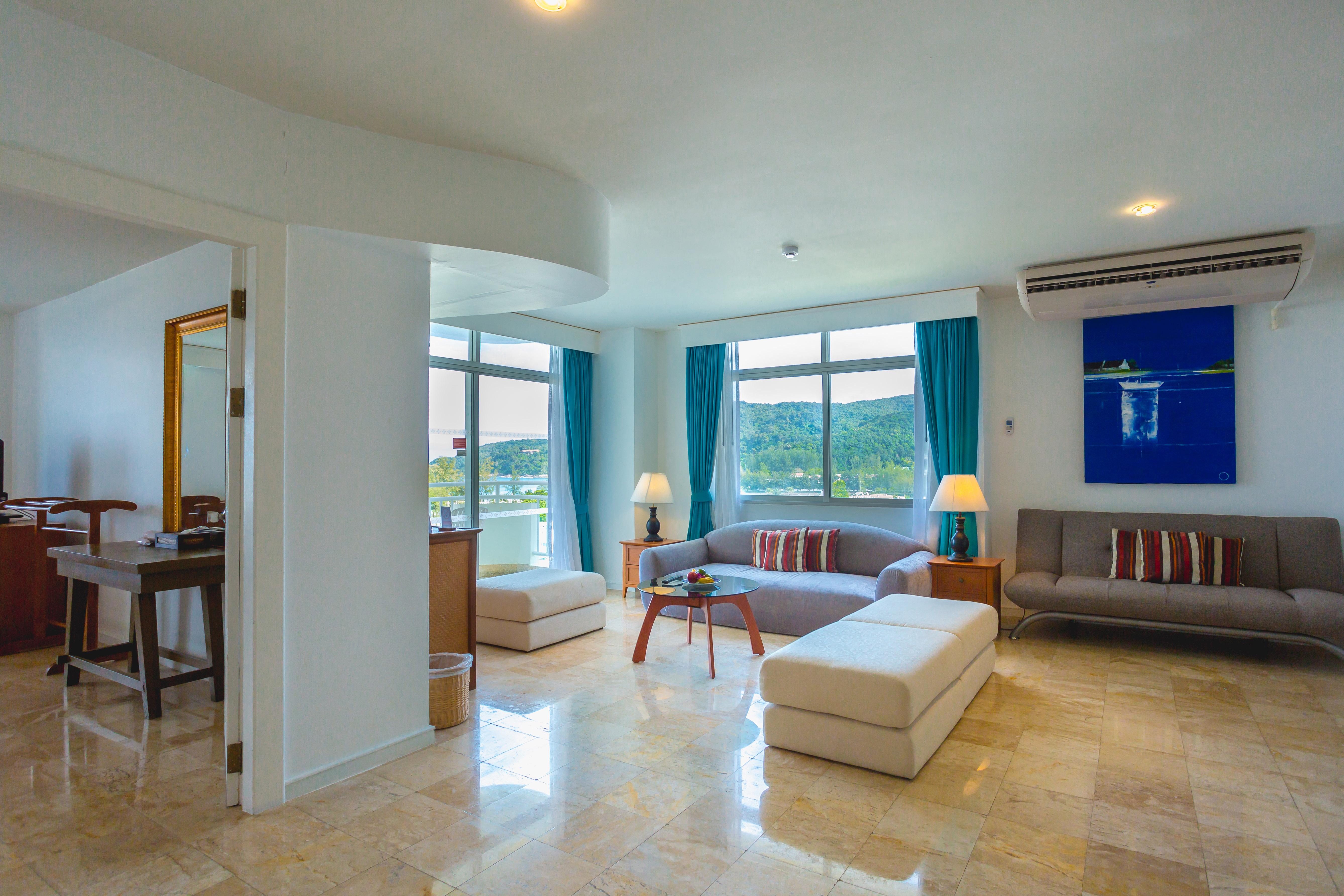 Waterfront Phuket By Centara Hotel 4*
