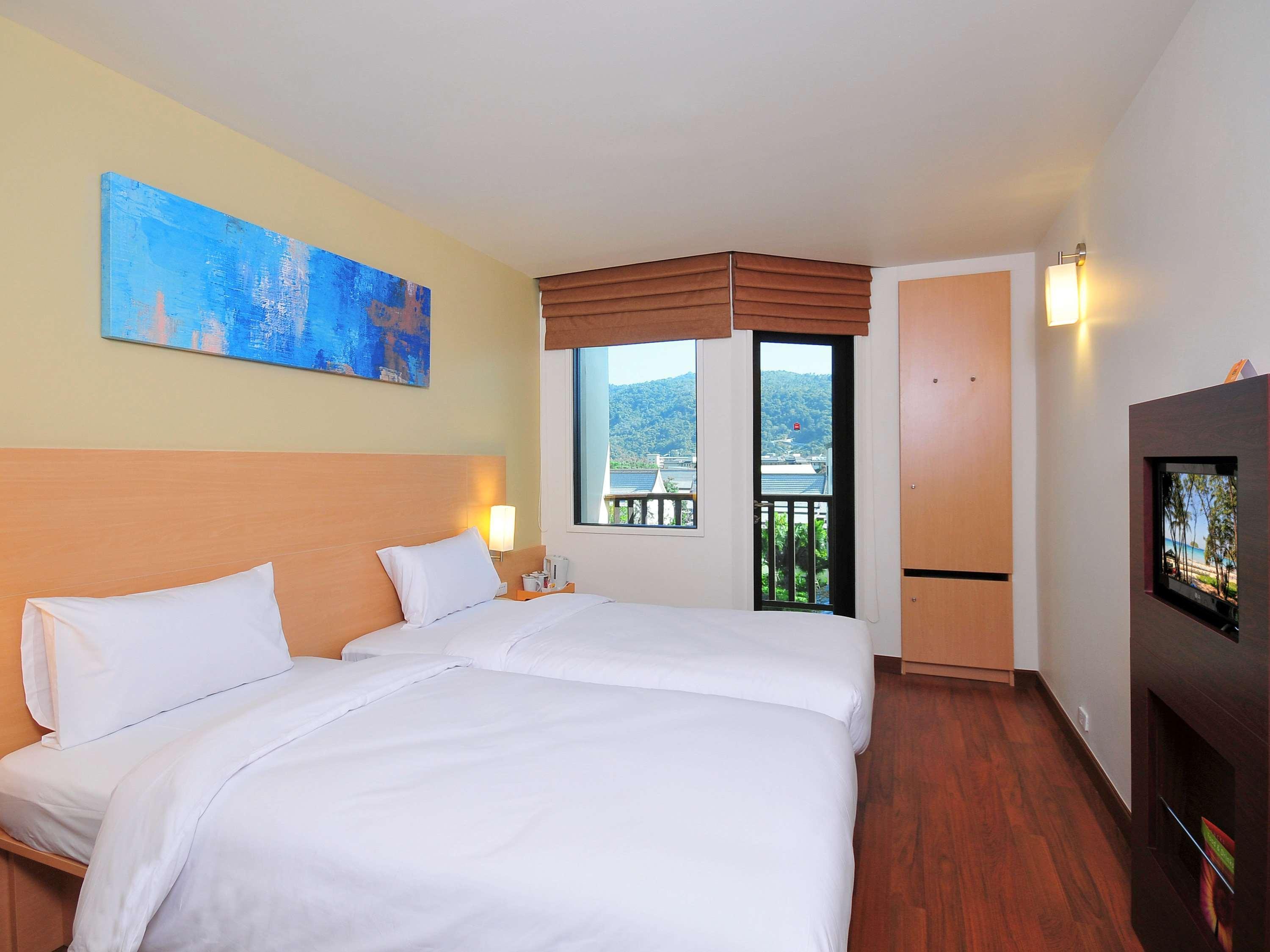 Ibis Phuket 4*